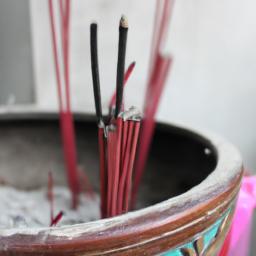 bakhoor incense