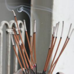 What is an Incense Allergy? Overview and Symptoms